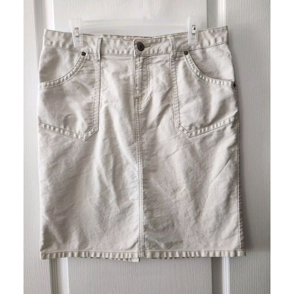 UNIONBAY Women's White corduroy 100% cotton Skirt with pockets Size‎ 11